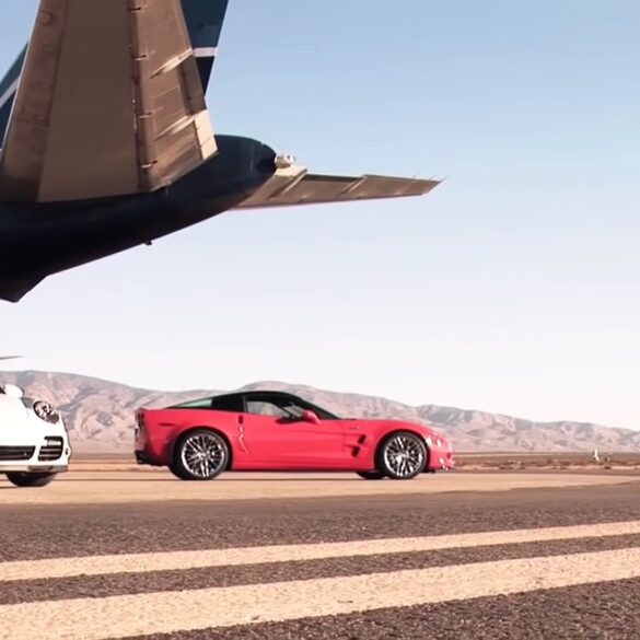 2011 Corvette ZR1 vs Porsche 911 Turbo