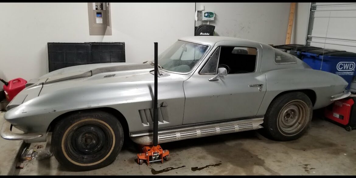 Taking Out A 1967 Corvette That Hasn't Been Driven For 50 Years