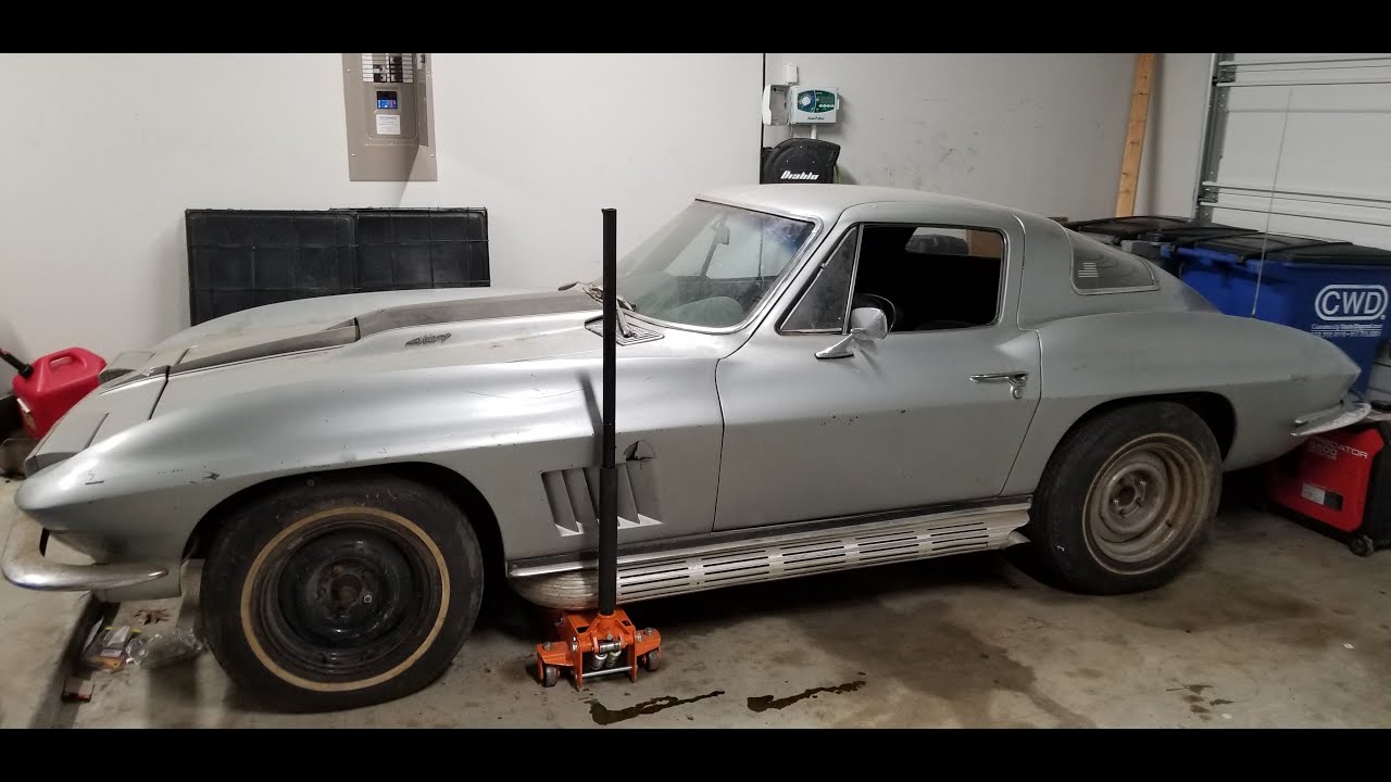 Taking Out A 1967 Corvette That Hasn't Been Driven For 50 Years