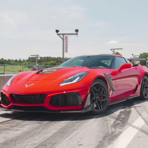 2019 Chevrolet Corvette ZR1 Laps The Virginia International Raceway