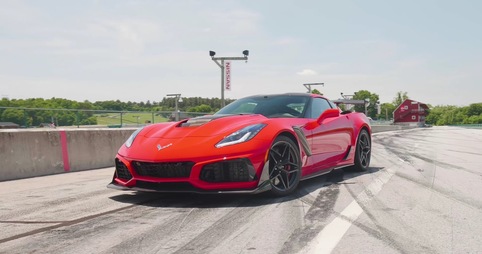 2019 Chevrolet Corvette ZR1 Laps The Virginia International Raceway