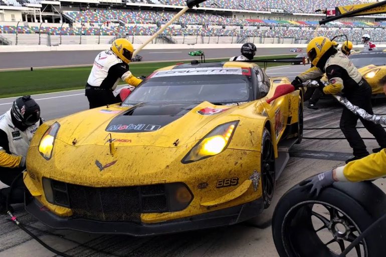 Chevy Corvette C7.Rs Taking A Morning Pit Stop