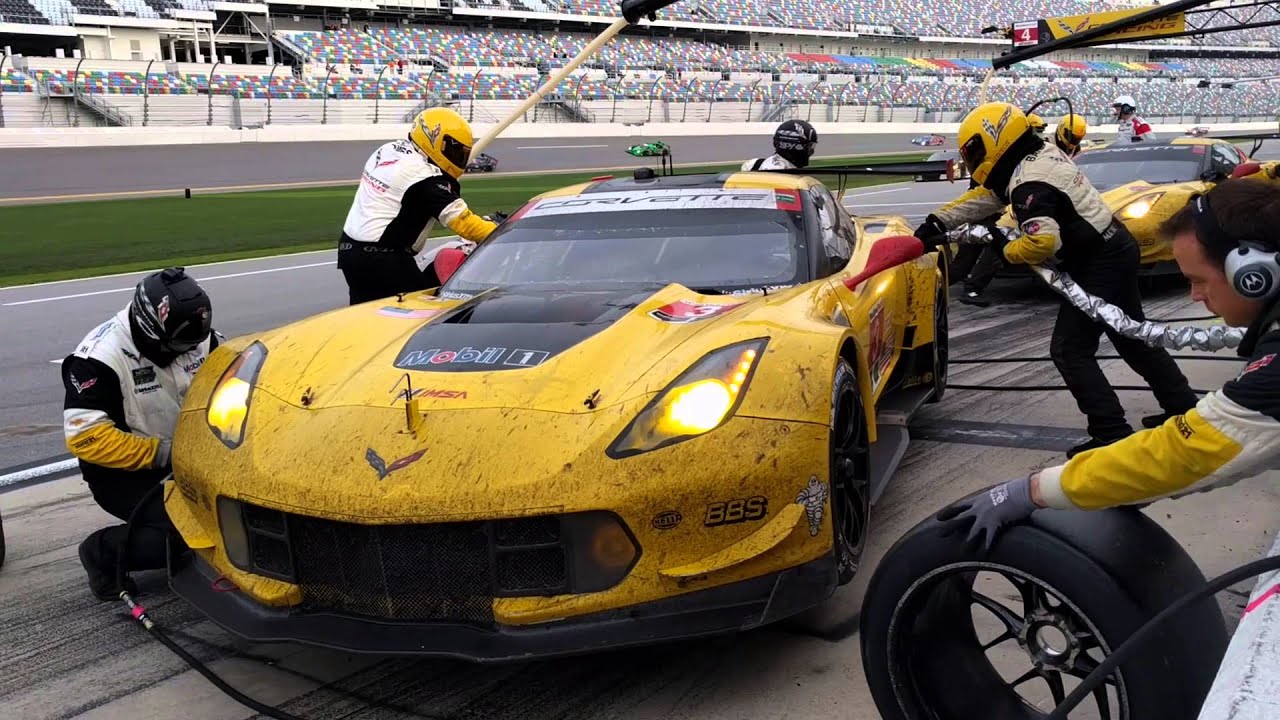 Chevy Corvette C7.Rs Taking A Morning Pit Stop