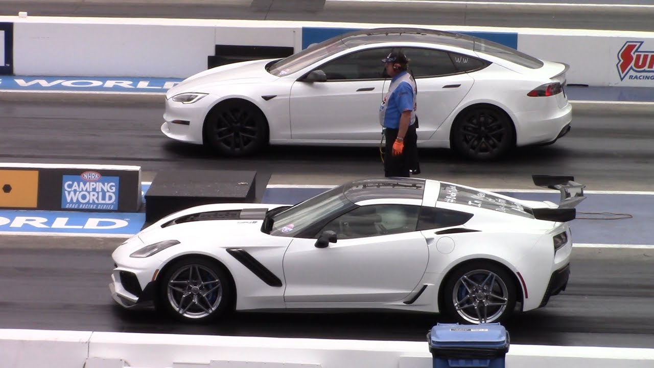 2019 Corvette ZR1 vs Tesla Model S Plaid