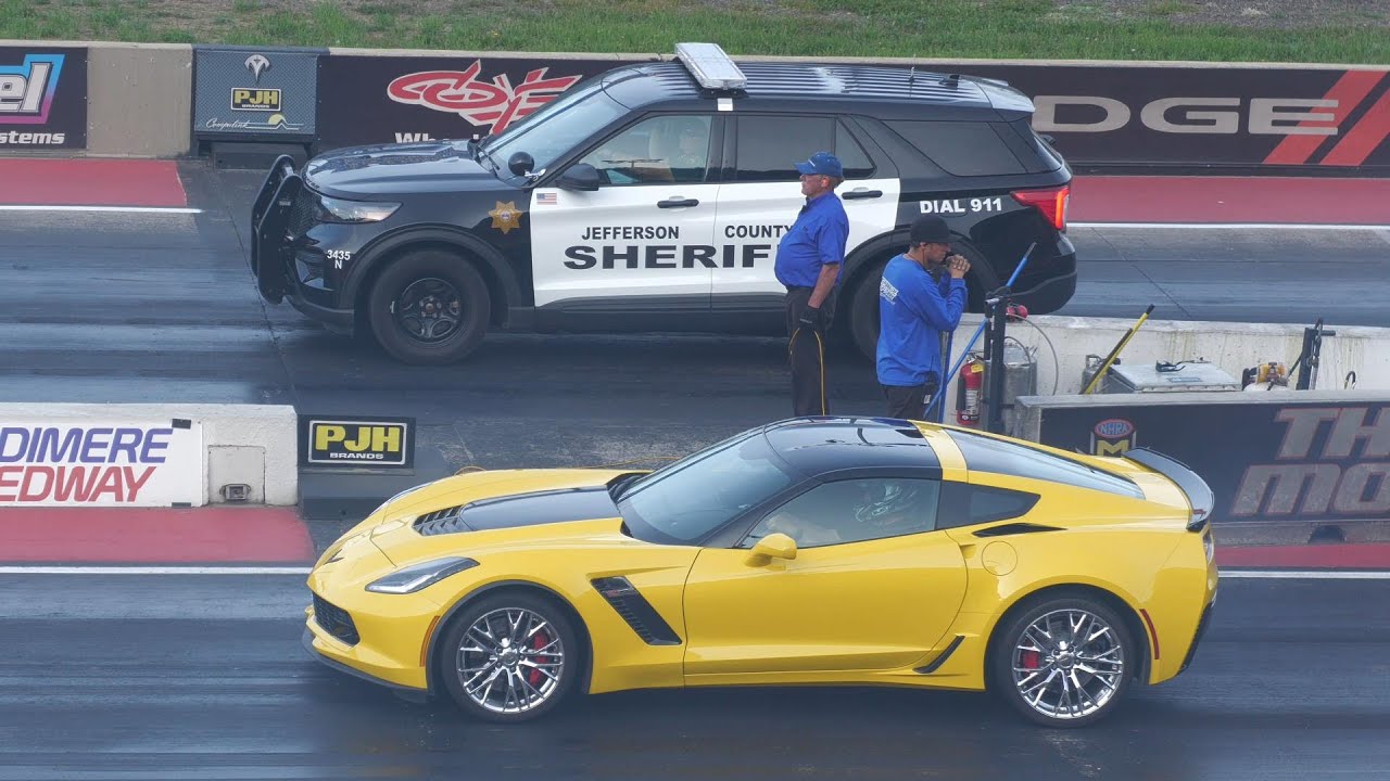 C7 Corvette Z06 Goes Against A Police Cruiser