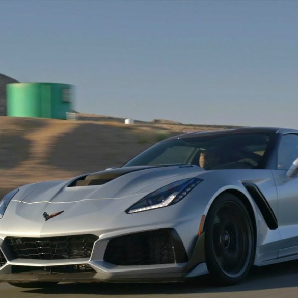 2019 Chevy Corvette ZR1 Attacks The Big Willow Circuit