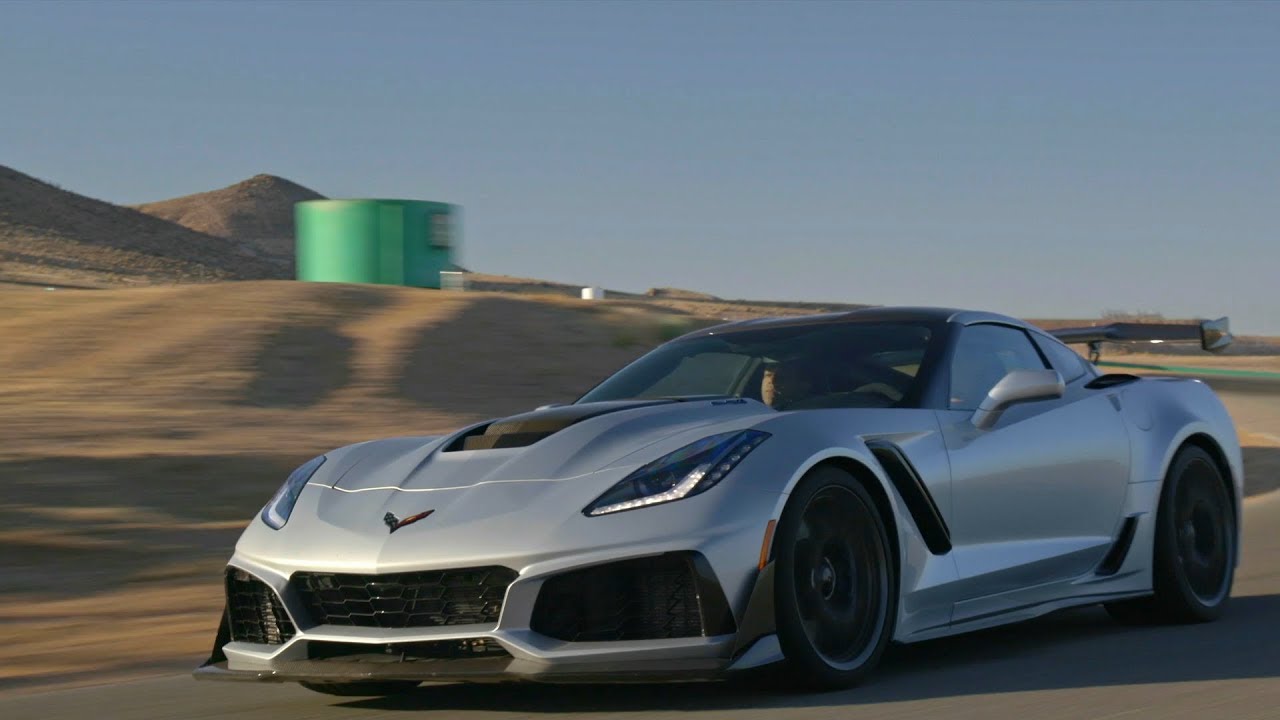 2019 Chevy Corvette ZR1 Attacks The Big Willow Circuit