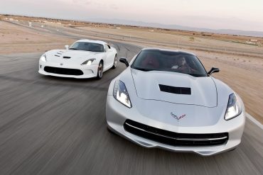 2014 Chevy Corvette Stingray vs 2013 Dodge SRT Viper