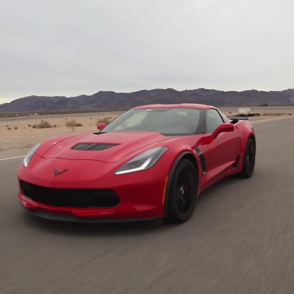 2015 Chevrolet Corvette Z06 Goes Crazy At The Track