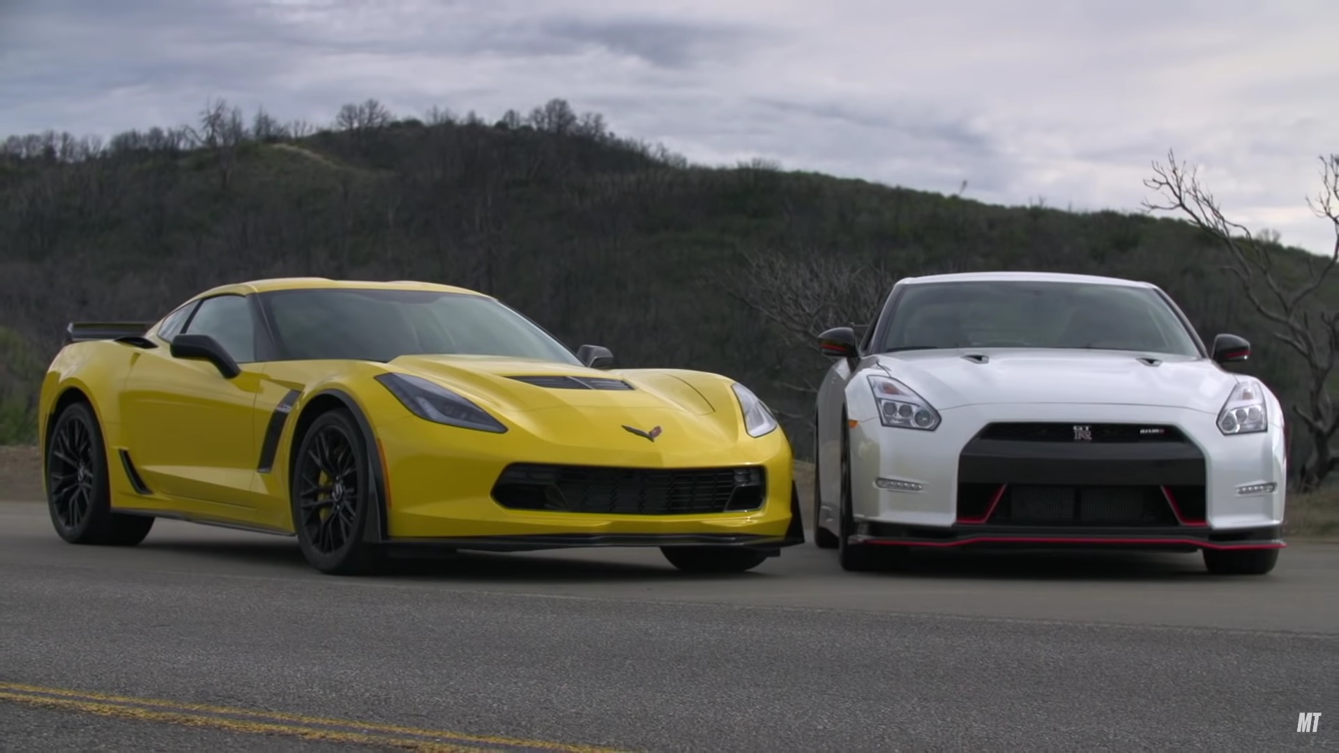 2015 Chevrolet Corvette Z06 vs 2015 Nissan GT-R Nismo