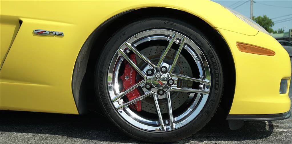 This 2008 Z06 Corvette comes equipped with factory chrome, dual fork, five-spoke wheels wrapped in hgih-performance Michelin rubber.
