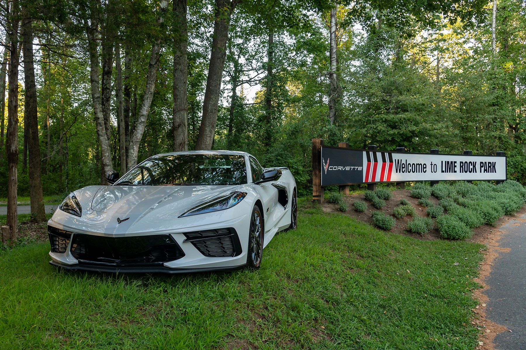 Video: Historic 'Barn Find' Revealing Several Corvettes Features