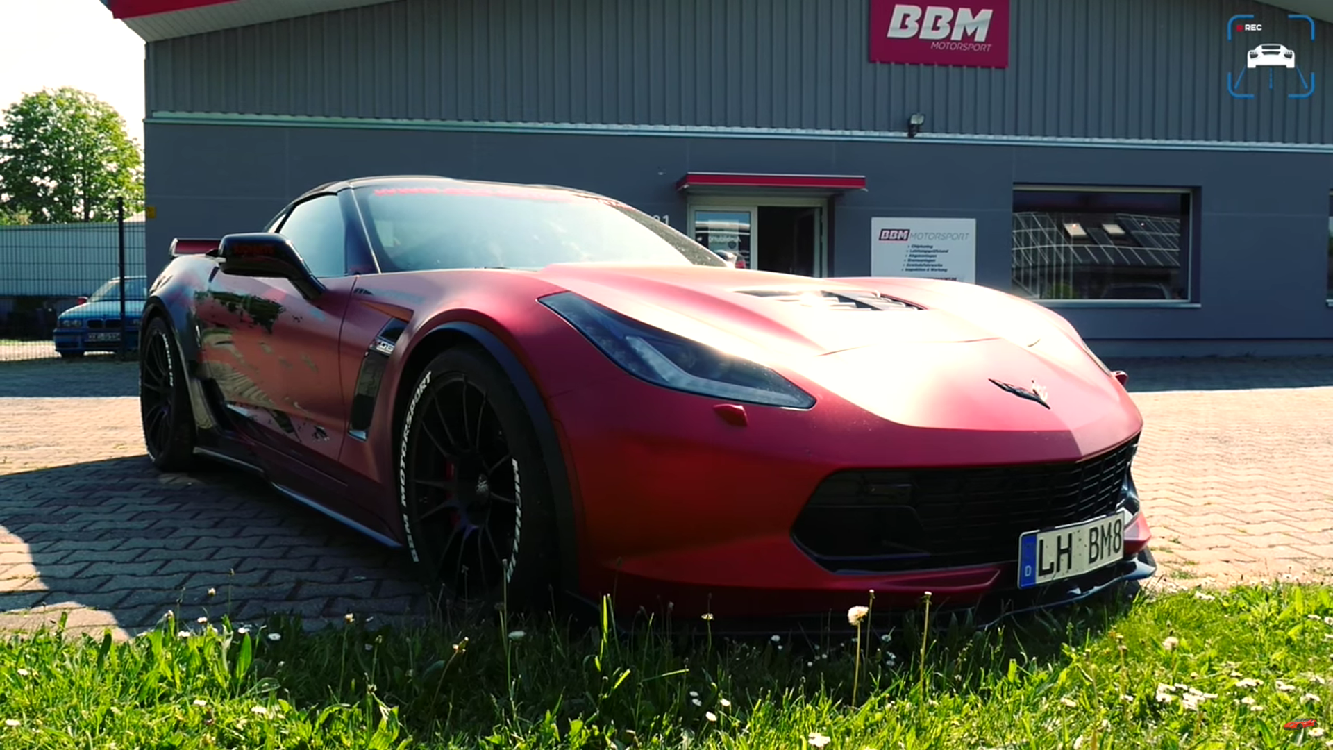 Super Loud 2016 Chevrolet Corvette Z06 Full Throttle On Autobahn!