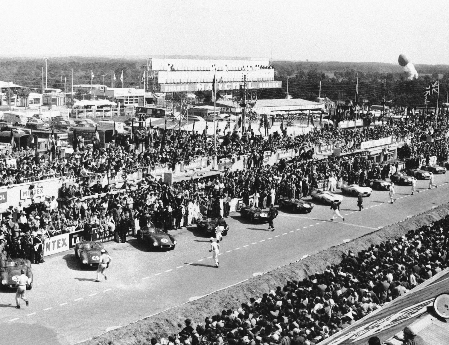 1955 24 Hours Of Le Mans "running start"