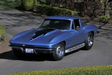 1967 Corvette C2 L88 in blue