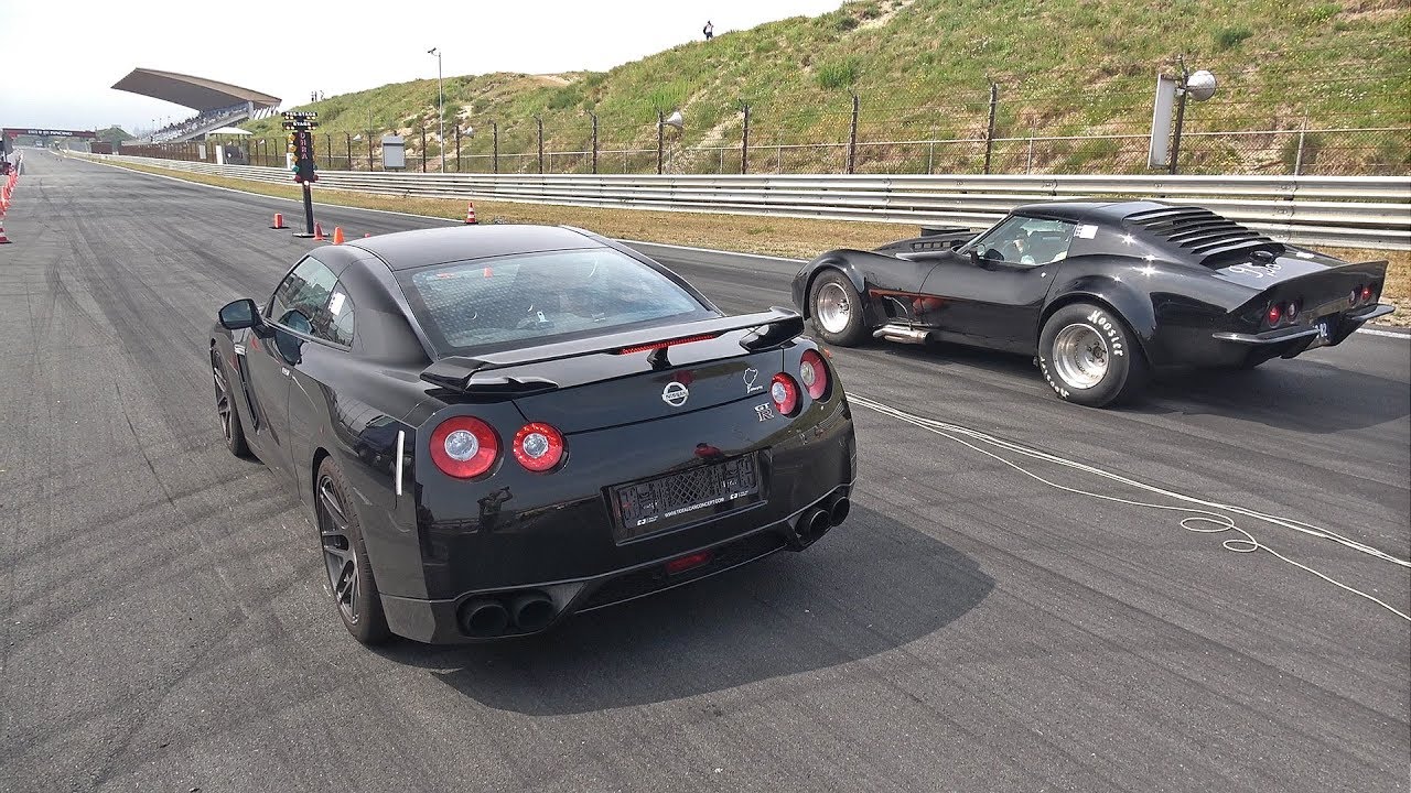 C3 Corvette Stingray vs Switzer R1K Nissan GT-R