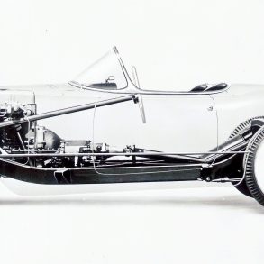 Based on the photo of the chassis, this transparent view of the completed car was created.