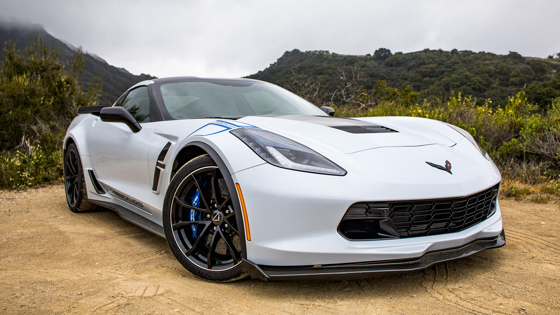 corvette - Un survole des 8 Corvette "Anniversary Edition". 2018-Carbon-65-Edition-Corvette