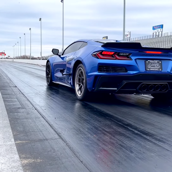 LMR Brings Their All-New C8 Z06 To The Dragstrip