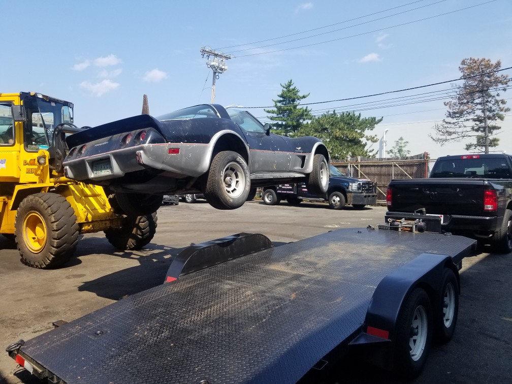 corvette - Une Corvette 1978 "Indy Pace Car" (Barn Find) rescapée. About-to-come-home