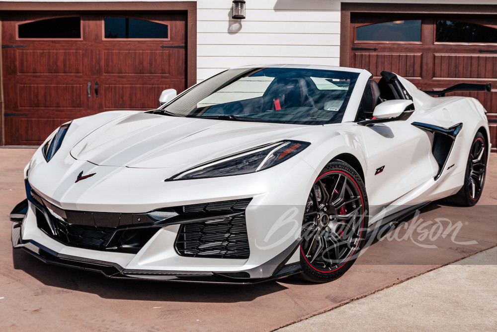 This 2023 Corvette Z06 convertible sold for nearly $300k at the 2023 Barrett-Jackson auction in Las Vegas, Nevada!