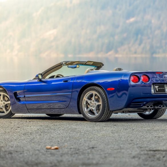 2004 Chevrolet Corvette Commemorative Edition