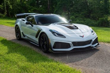 White 2019 ZR1 Corvette