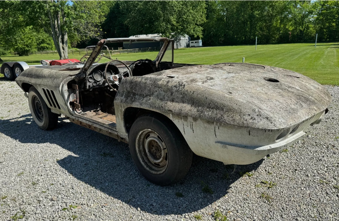 This 1966 Corvette Convertible is currently being auctioned on Ebay by seller bb67.