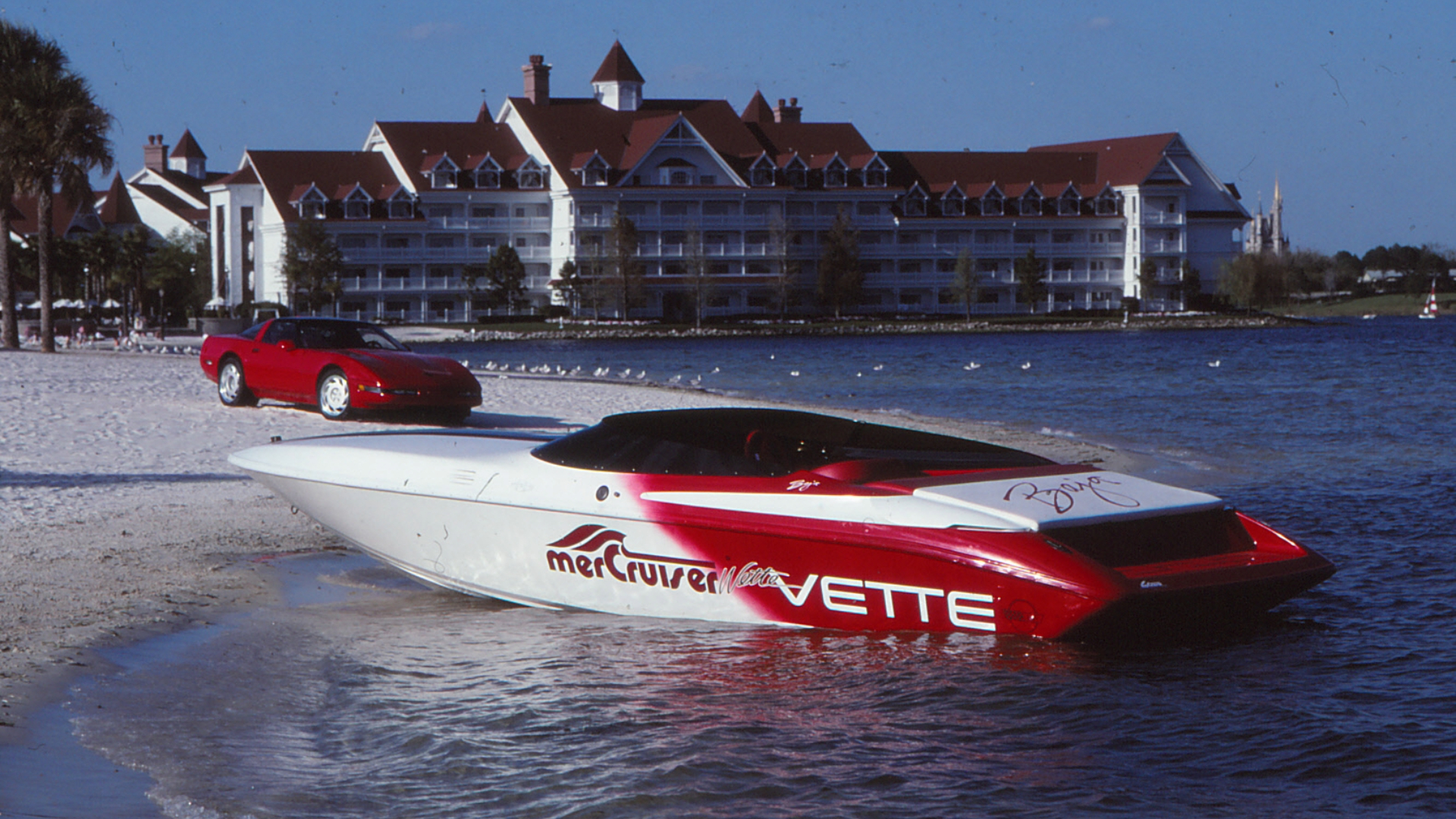 Wette Vette concept boat on a shore next to a C4 ZR-1 Corvette