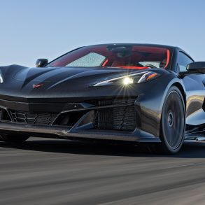 Three-quarter front view of a 2024 Chevrolet Corvette E-ray