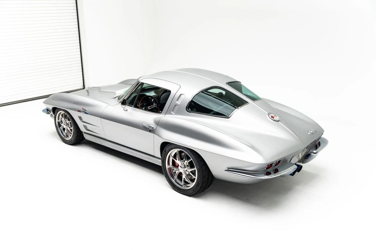 FOR SALE: 1963 Chevrolet Corvette Split-Window Restomod