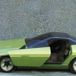 side view of the C4 Corvette Ramarro by Bertone