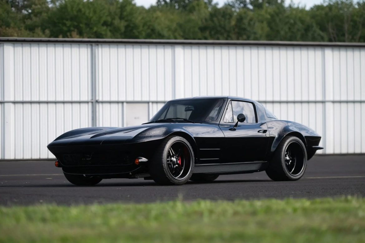1964-Chevrolet-Corvette-Split-Window-Coupe-Conversion | | CorvSport.com