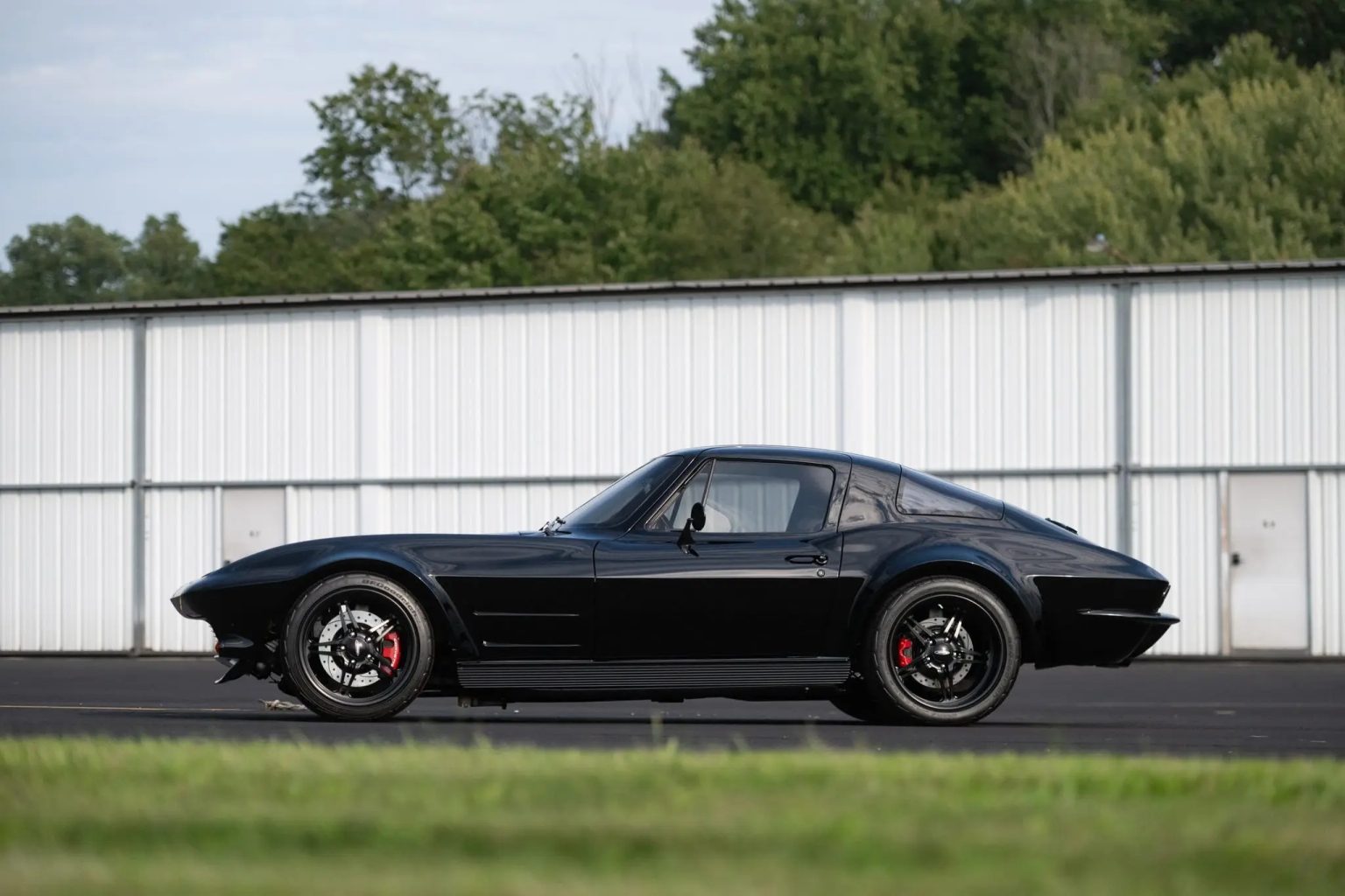 1964-Chevrolet-Corvette-Split-Window-Coupe-Conversion (6) | | CorvSport.com